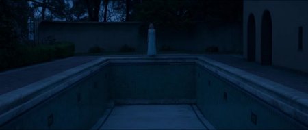 Неоновый демон (2016)
